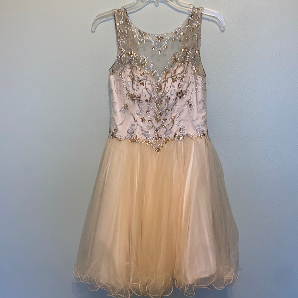 Women’s event dress (quinceanera) dress. Size 6. Cream colored